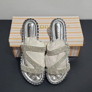 Wild Diva Lounge Glittering Silver Sandals